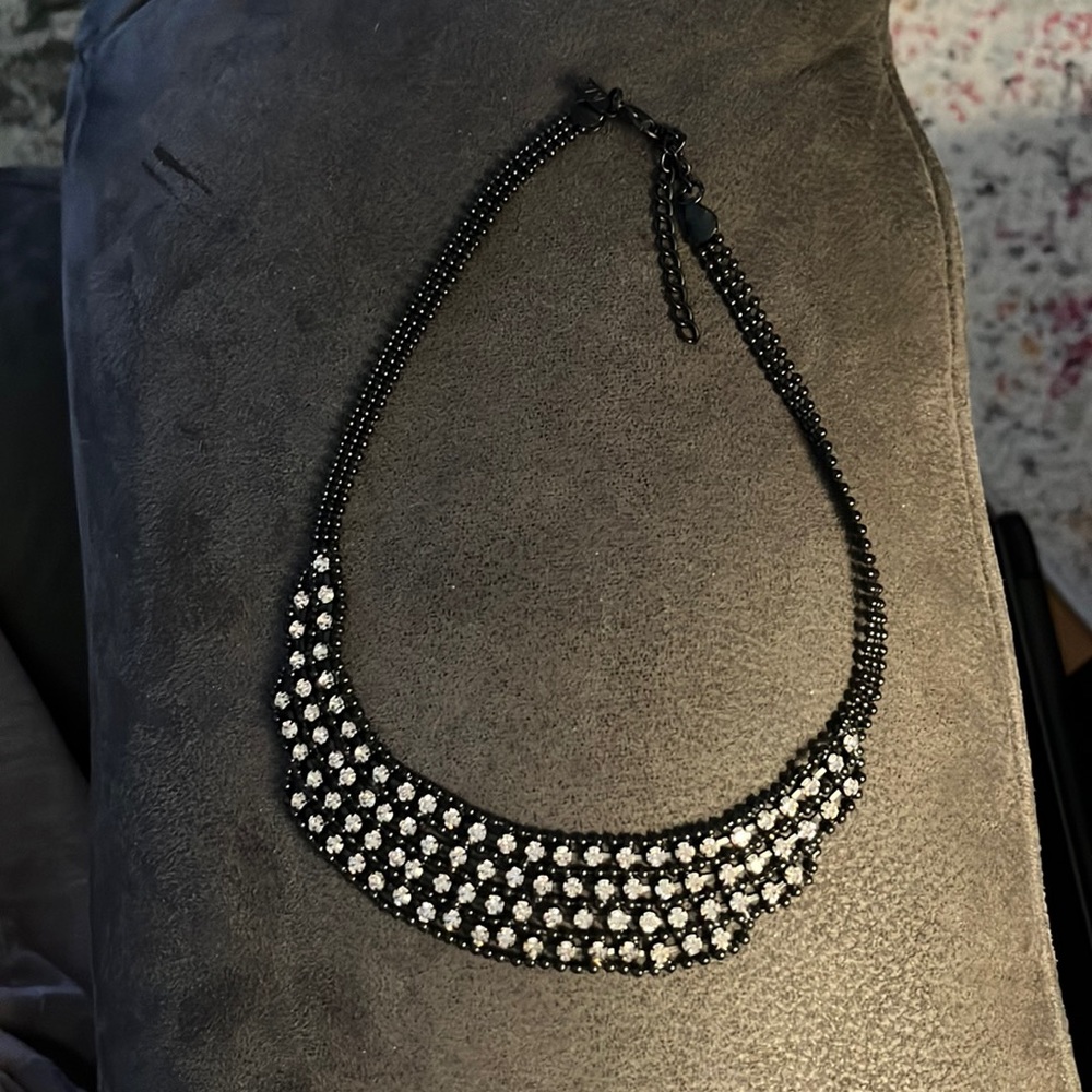 Vivi necklace